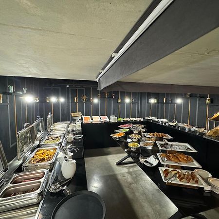 Your Sunshine Apartments Батумі Екстер'єр фото