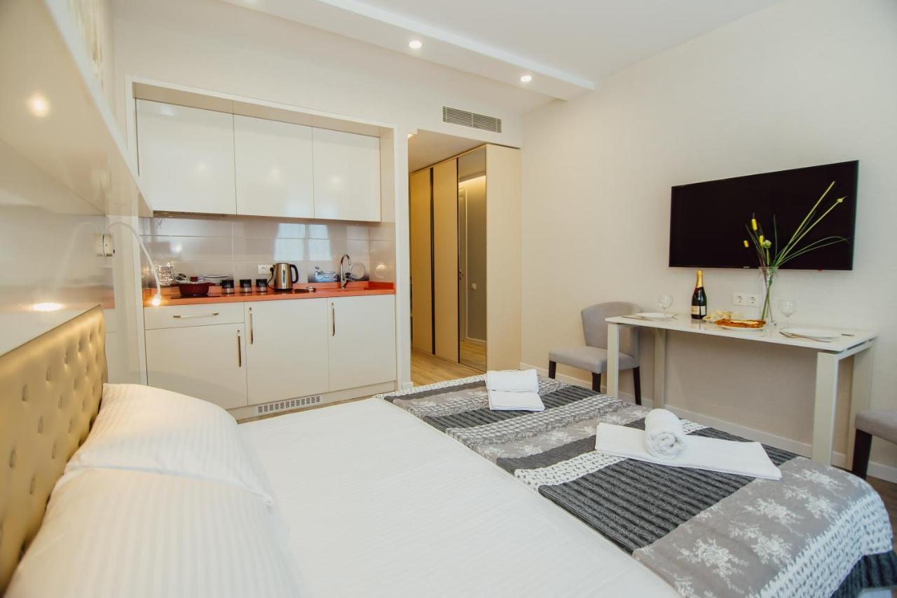 Your Sunshine Apartments Батумі Екстер'єр фото