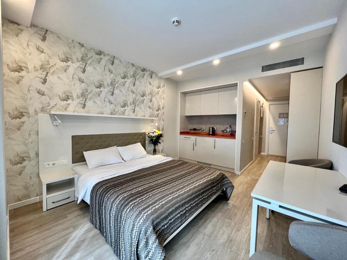 Your Sunshine Apartments Батумі Екстер'єр фото